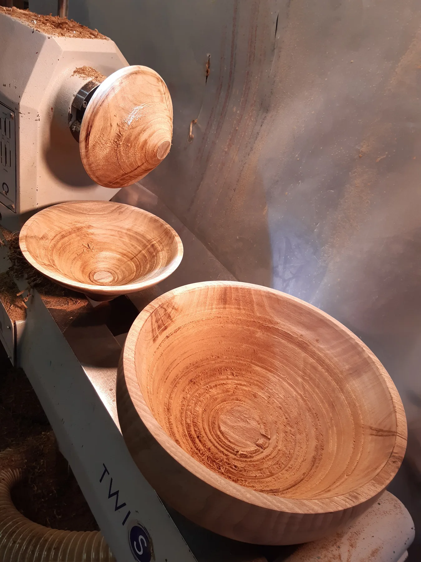 Texture sur pièce en bois, technique de perfectionnement